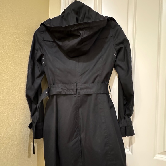 Burberry Trench Coat - Picture 5 of 7